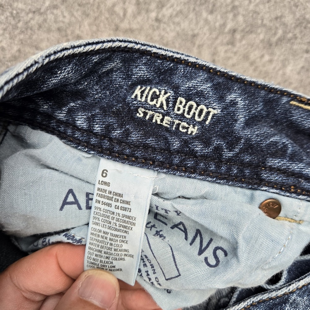 American Eagle Kick Boot Jeans Womens 6 Long Blue Stretch Medium Wash Denim Y2K - Picture 2 of 9